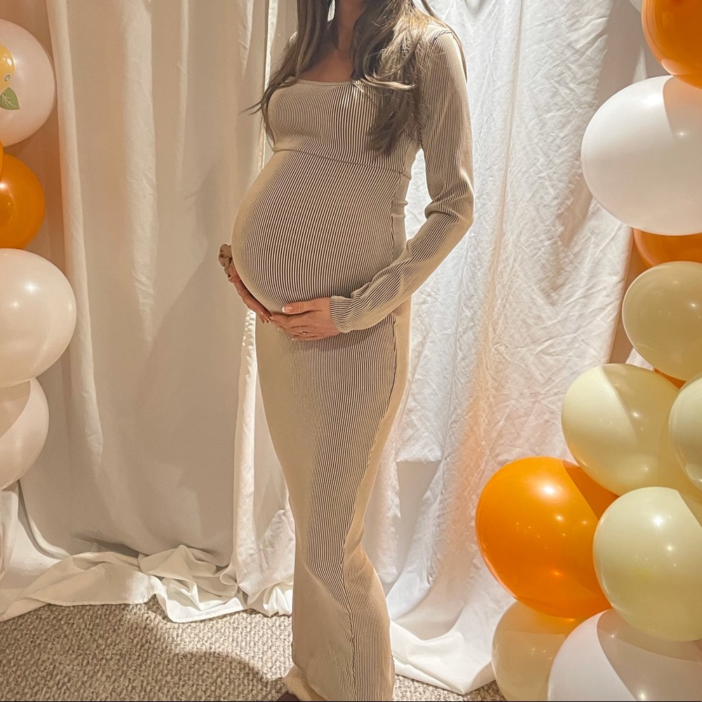 Maternity Cream Ribbed Side Split Maxi Dress - Picture 3 of 7